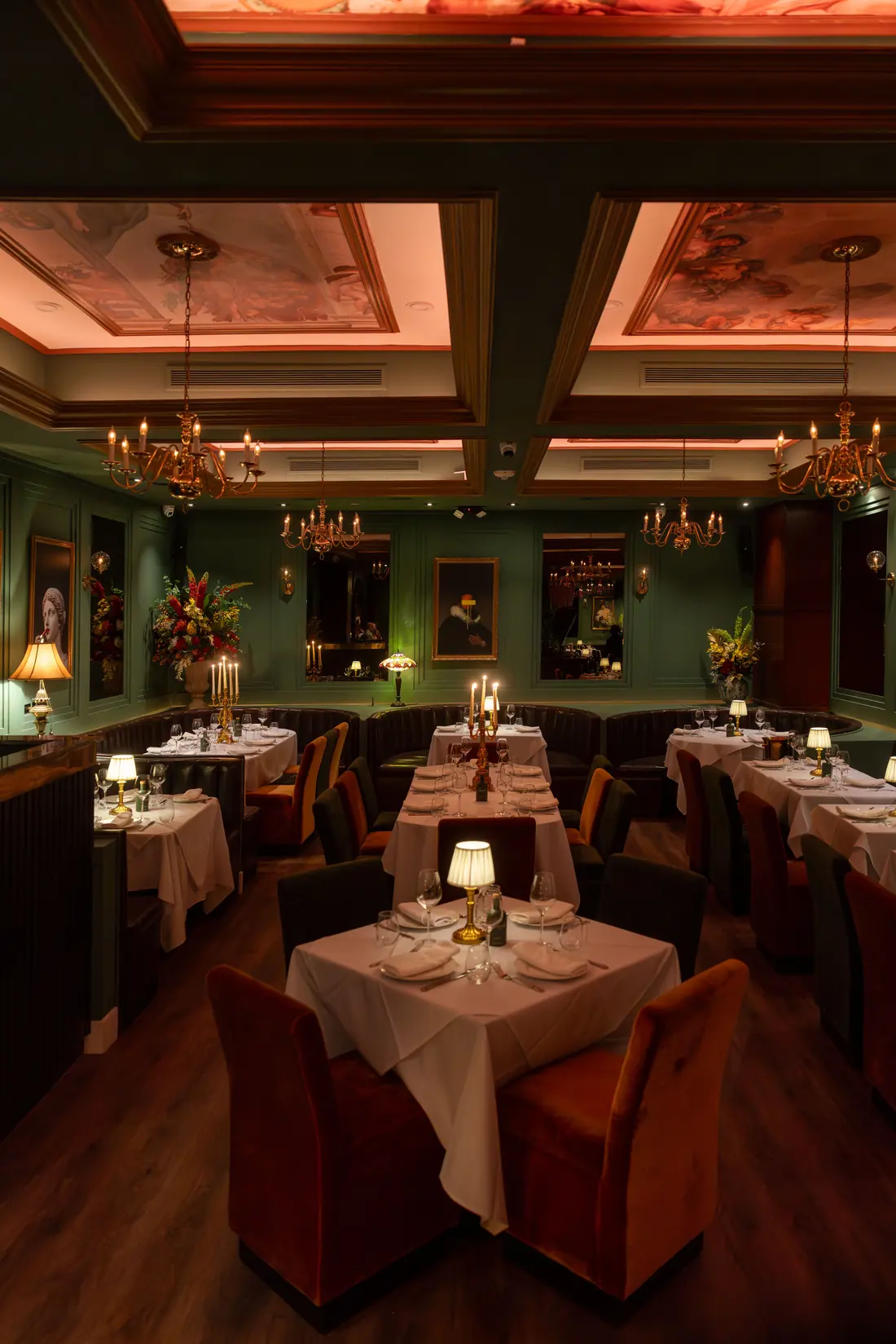 Private dining corner at Leonardo